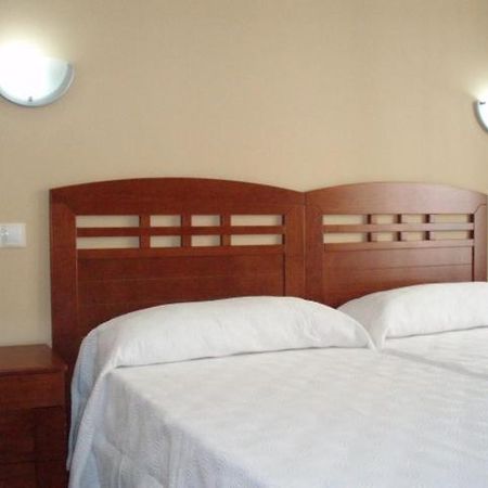 Hostal El Altozano Montánchez Buitenkant foto