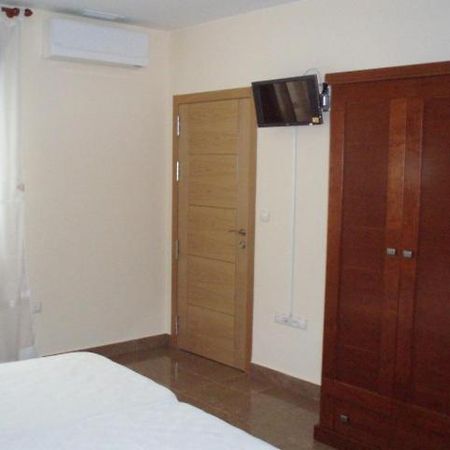 Hostal El Altozano Montánchez Buitenkant foto
