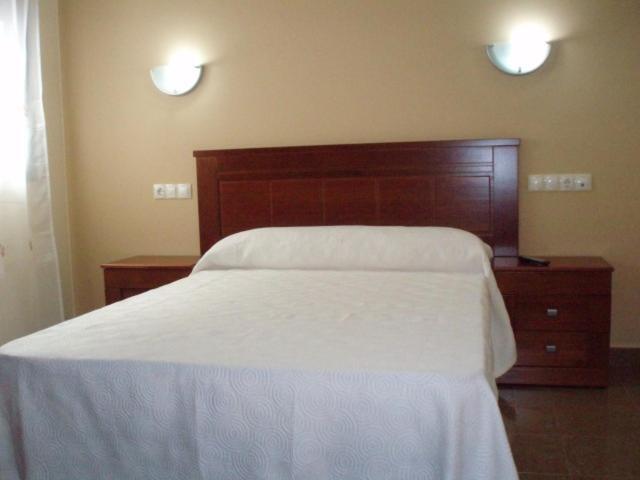 Hostal El Altozano Montánchez Buitenkant foto