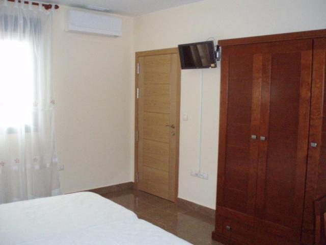 Hostal El Altozano Montánchez Buitenkant foto